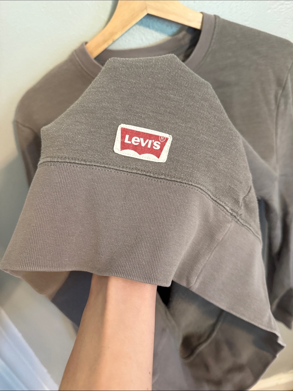 Levi’s pullover - Picture 2 of 4